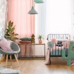 How to decorate a girl's room?
